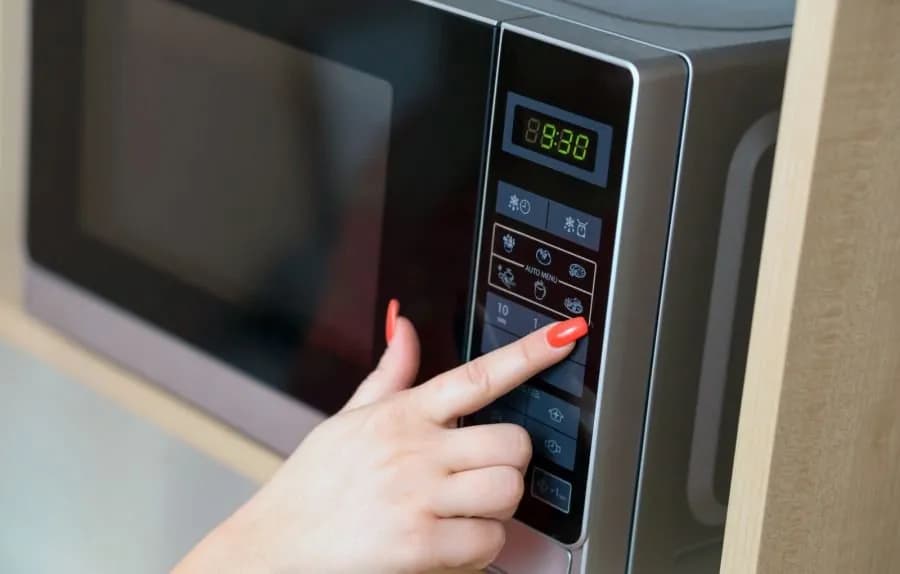 Mikrofala ranking: najlepsze modele 2025, które warto mieć w kuchni