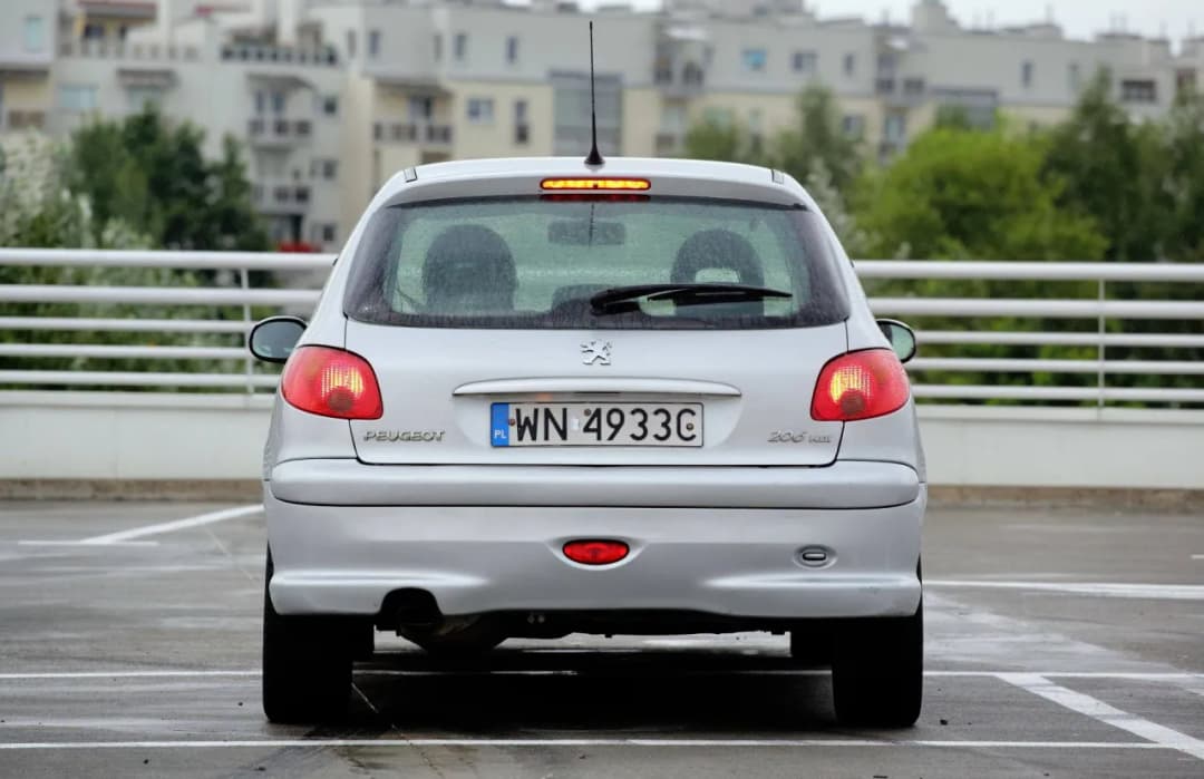 Peugeot 206 jaki silnik wybrać, aby uniknąć problemów i kosztów