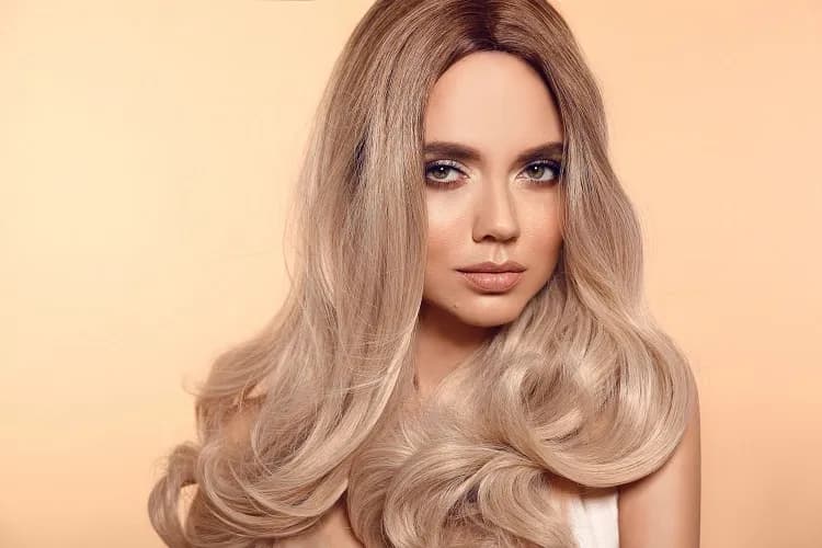 Jaką farbę do włosów wybrać: Najlepsze opcje do trwałej koloryzacji