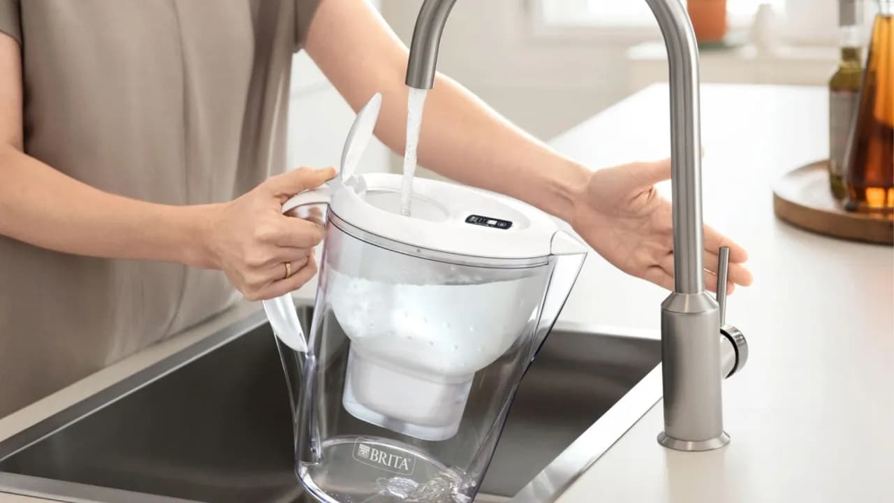 Dzbanek z filtrem: Ranking produktów, które poprawią smak wody