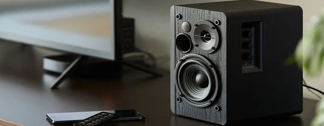 Najlepsze głośniki do komputera, które odmienią Twój dźwięk i styl